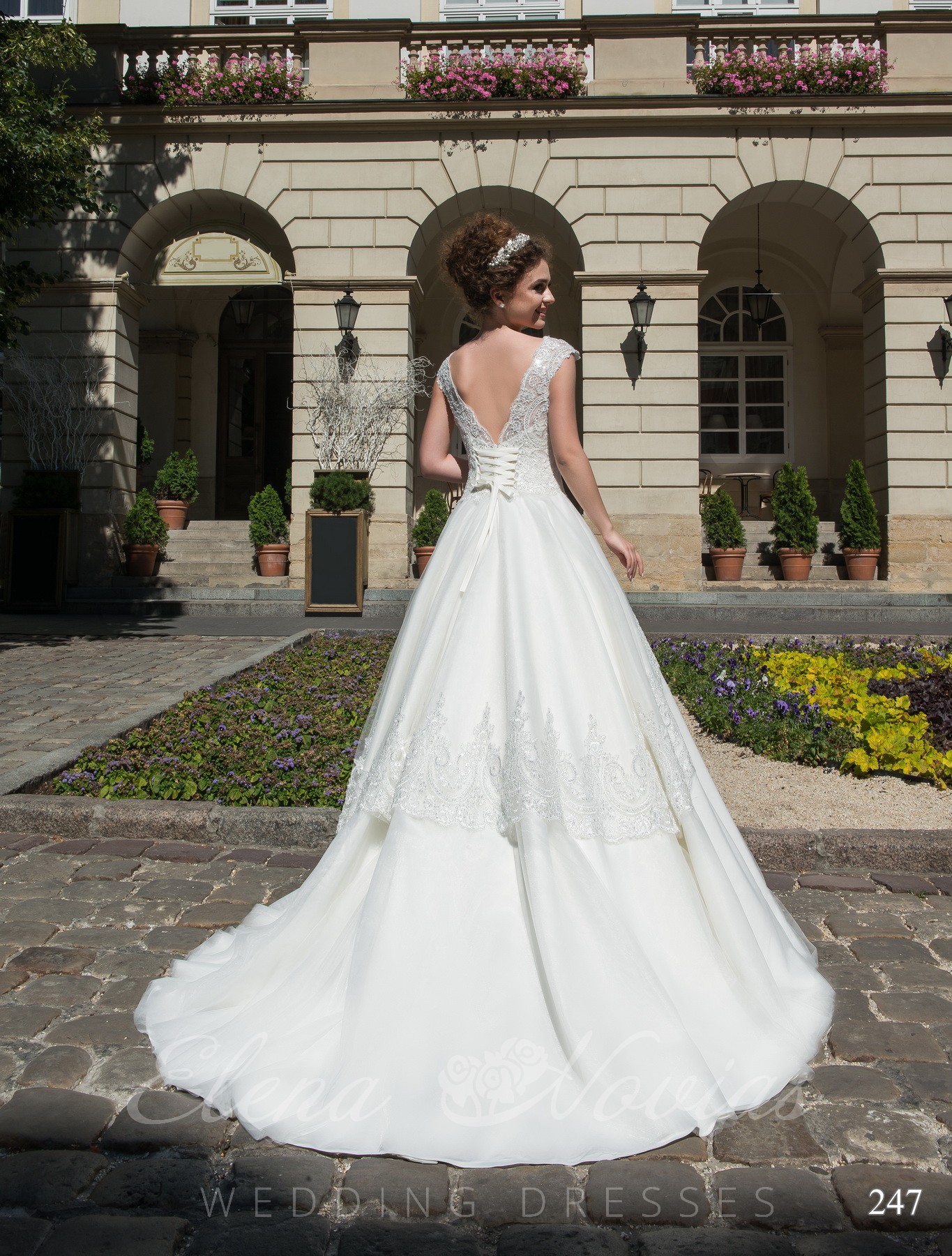 Свадебное платье цвета айвори модель 247